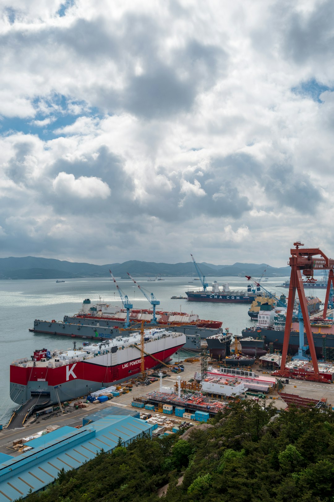 Heavy Machinery Trade Flows (HS 842952)
